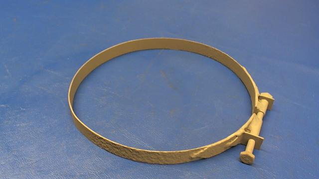 554 848 Piper - CLAMP - Muffler shroud RUSTED