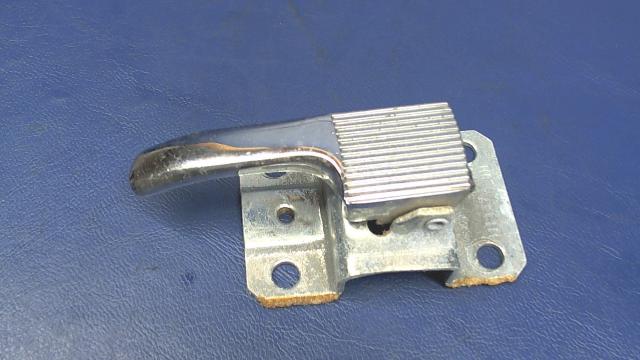 464 142 Piper - Handle-Door(171-837-019-041)