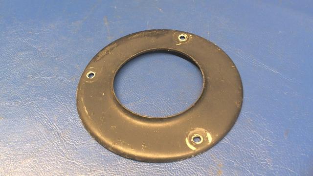 21156-00 Piper - PLATE - Ventilator air deflector flange
