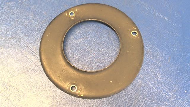 21156-00 Piper - PLATE - Ventilator air deflector flange