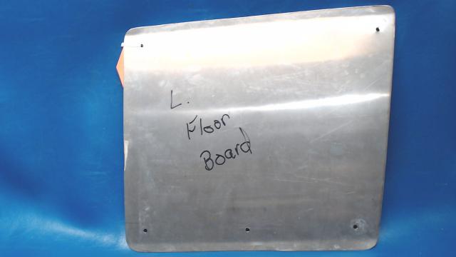 0500100-173 Cessna - Kick Plate LH