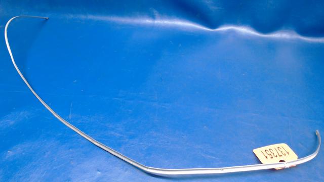 63142-14 Piper - TRIM STRIP - Forward cabin door