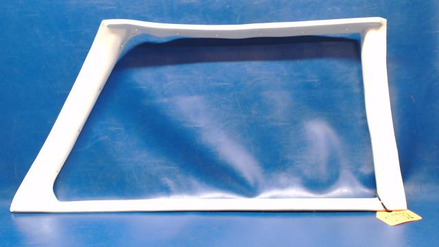 0811526-8 Cessna - TRIM-DOOR WINDOW