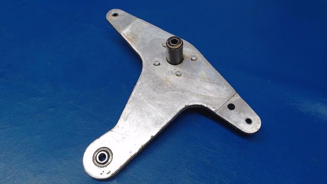 38391-02 Piper - BELLCRANK ASSEMBLY - Stabilator
