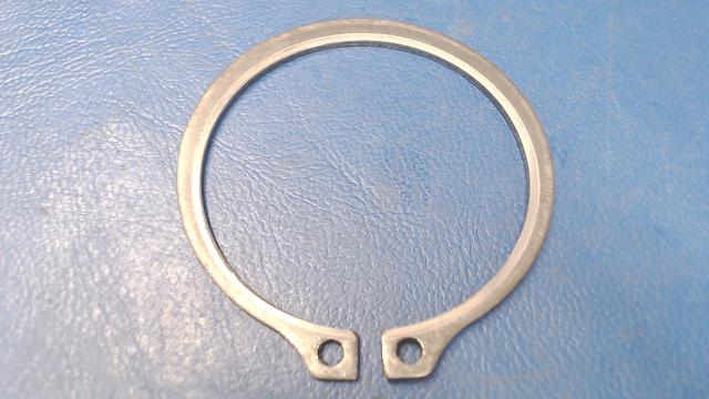 484 888 Piper - RETAINER - (5100-200)