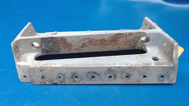 0541121-2 Cessna - Support - Outboard RH - Main Landing Gear (See details)