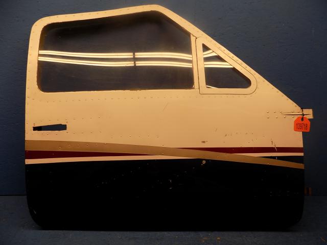 1717000-18 Cessna - STRUCTURE ASSEMBLY-CABIN DOOR RH