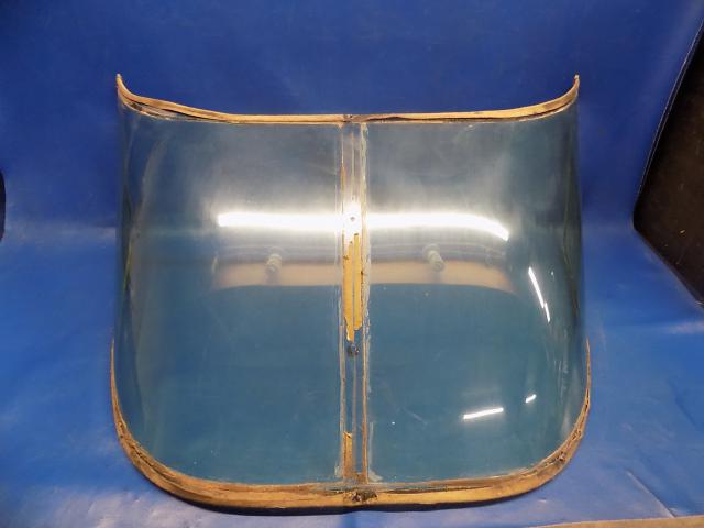 0412020-21 Cessna - WINDOW-REAR TINTED (See details)