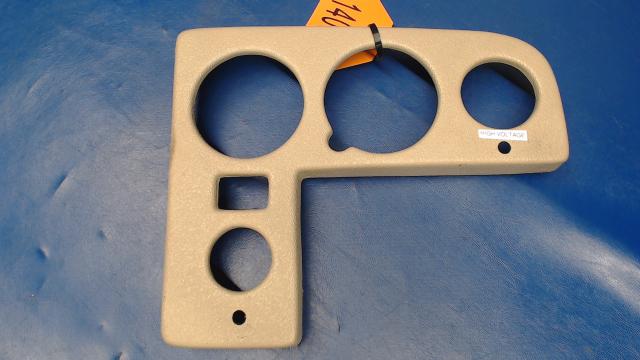 0413544-2 Cessna - COVER -STATIONARY INSTRUMENT RH (See details)