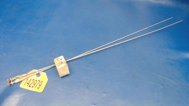 V-Pole Cessna - Omni - Receiving Antenna (Block cracked - See photos)