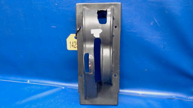 67785-17 Piper - COVER FLAP HANDLE (BLACK)