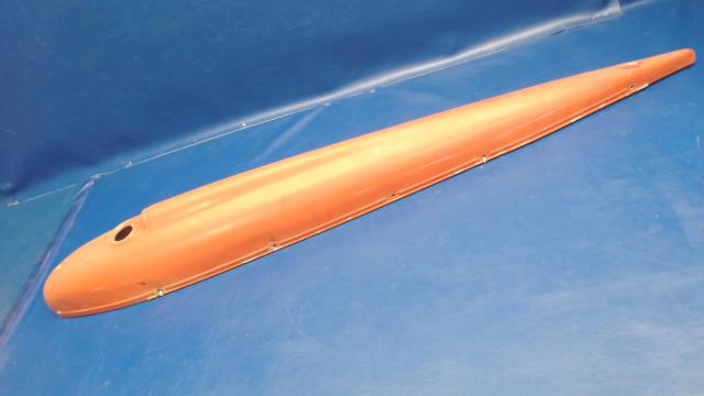 0423008-3-791 Cessna - TIP-WING PLASTIC (Cracked at screw holes - See photos)