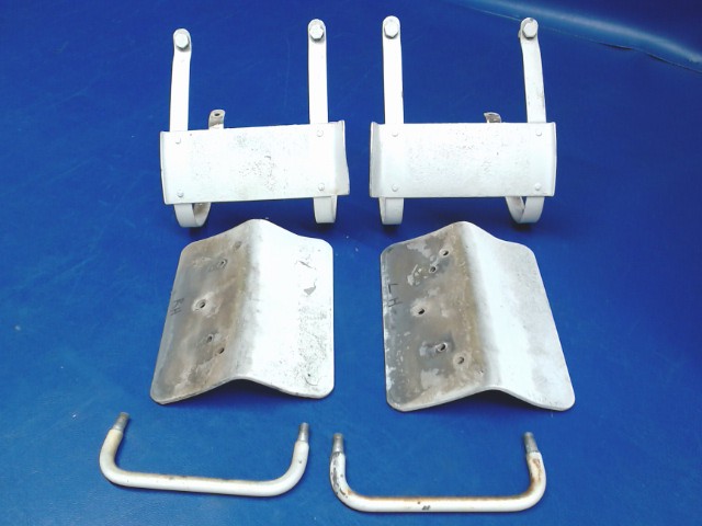 SET Cessna - 152 - REFUELING STEP AND HANDLE SET