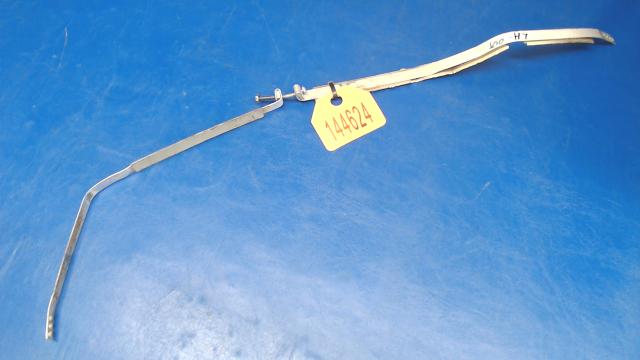 0426512 Cessna - Strap - Fuel Tank (Inboard/Outboard) 2 straps