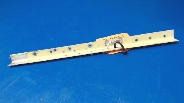 0513369-2 Cessna - ANGLE-RH
