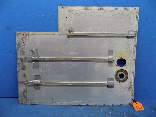 0426516-15 Cessna - COVER-FUEL TANK LH