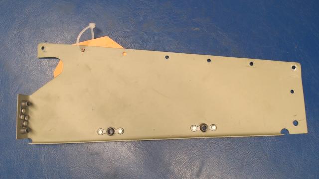 2212018-2 Cessna - BRACKET ASSEMBLY - RH