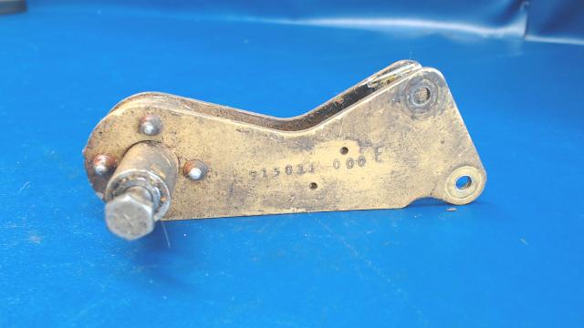 913030 Mooney - Bellcrank
