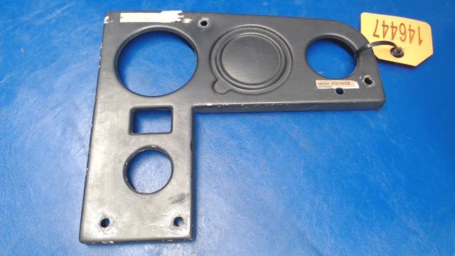 0413544-11 Cessna - COVER - STATIONARY INSTRUMENT RH