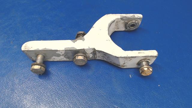 1743024-1 Cessna - FORK SHIMMY DAMPENER SUPPORT