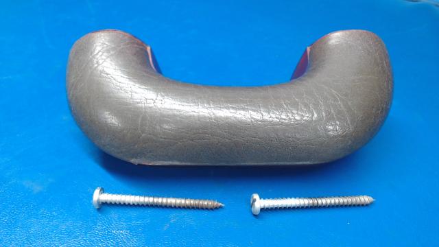 12799-41 Piper - ARMREST - Brown (Cracked near bolt hole)