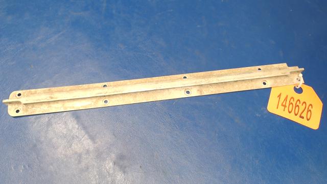 0410230-2 Cessna - SEAT RAIL-RH OUTBOARD OR LH INBOARD