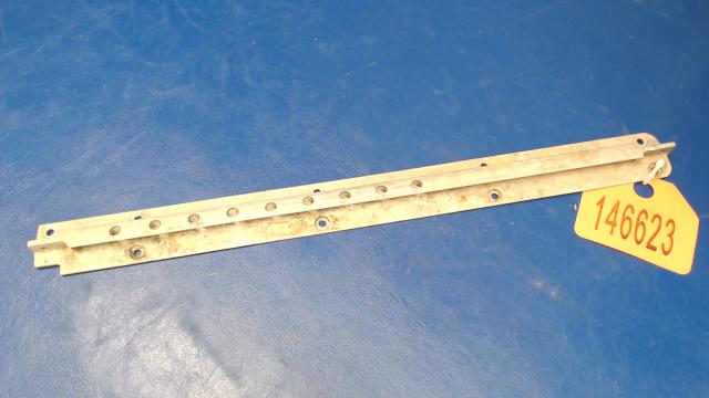 0410230-3 Cessna - SEAT RAIL-LH OUTBOARD OR RH INBOARD