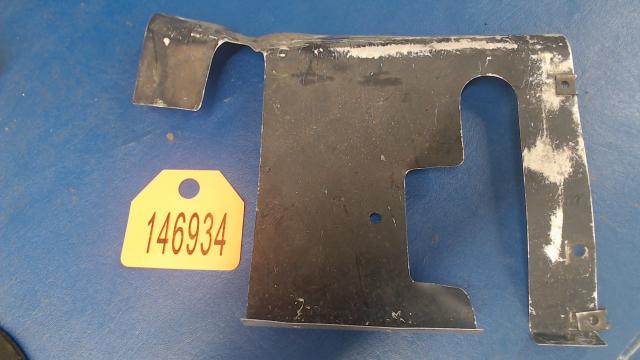 0411971-1 Cessna - SHIELD-RUDDER BAR RH