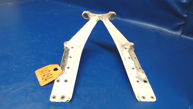 0543016-1 Cessna - FITTING-NOSE GEAR LOWER