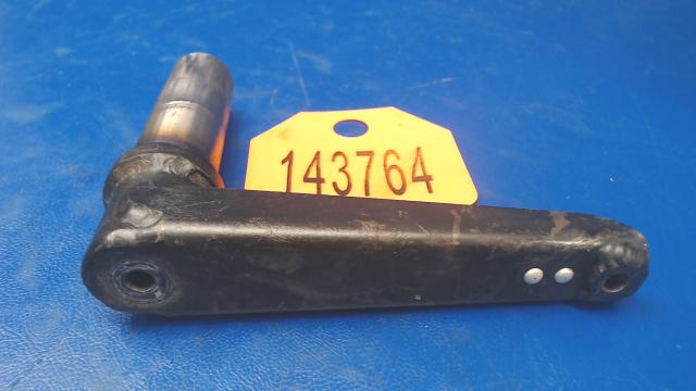 20846-07 Piper - ARM - Landing gear bungee RH
