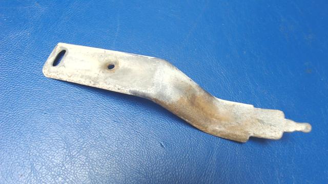 0426209-4 Cessna - CATCH- CABIN DOOR