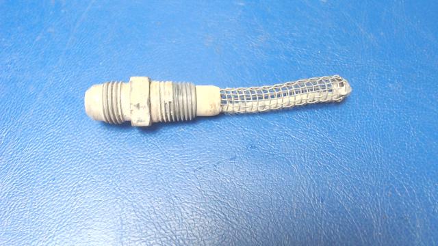 0422130 Cessna - STRAINER- FUEL TANK