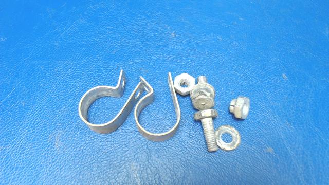 454 885 Piper - CLAMP - QTY 2