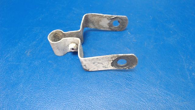 63332-03 Piper - CLIP- HOSE upper or lower