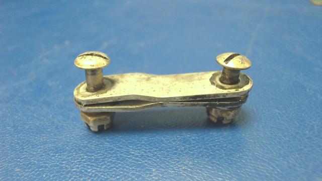 1760009-1 Cessna - Link-Aileron Control Bellcrank (Set of 2)