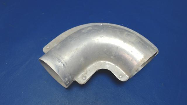 0413233 Cessna - ELBOW -CABIN AIR VENT