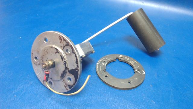 548-671 Piper - SENDER - Fuel (PS10013-11)