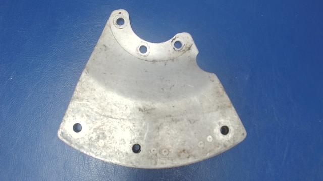 63370-04 Piper - Bracket - Wheel Fairing RH