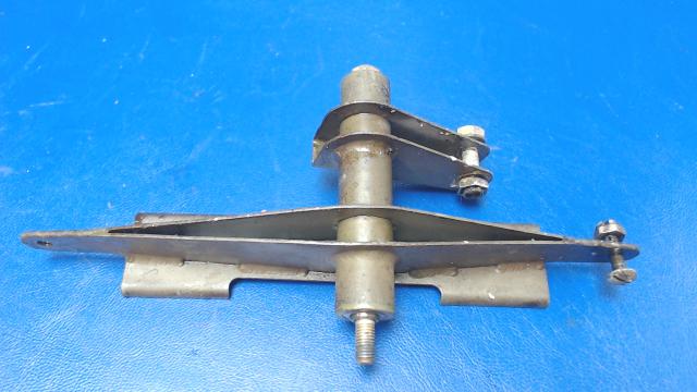 1221087-1 Cessna - Bellcrank-Aileron LH