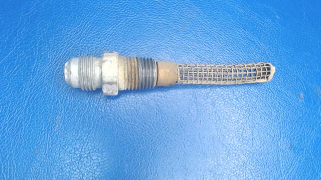 0422130 Cessna - STRAINER- FUEL TANK