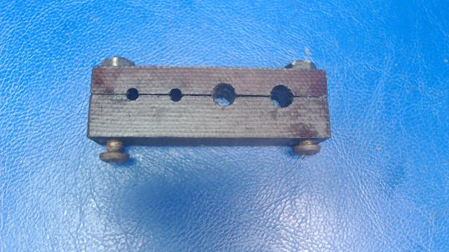 37096-00 Piper - Support - Tubes