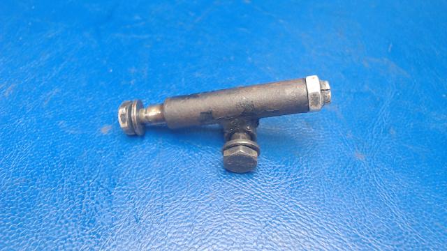 37511-15 Piper - Trunnion - Cowl Flap Acutation