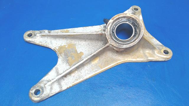 20757-01 Piper - Fitting-Main Gear Right Forward Attachment