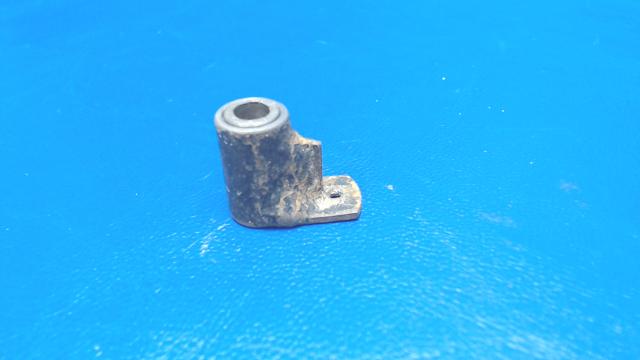21178-00 Piper - SWIVEL- Side brace spring attachment