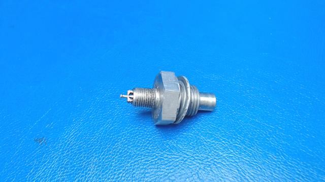 AN812-1 Piper - AIR VALVE (AN-812-1) BODY