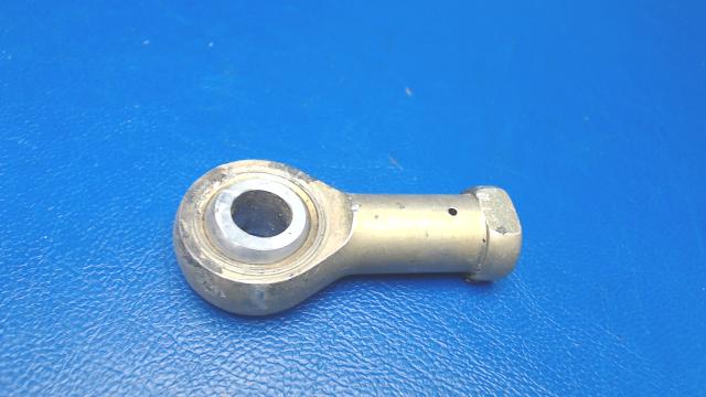 452 377 Piper - BEARING - Rod end