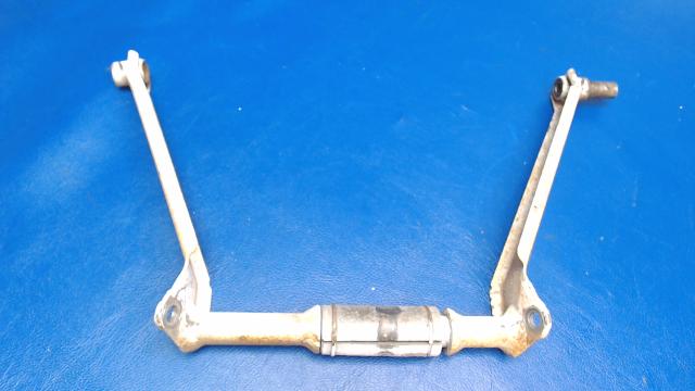 23880-00 Piper - LINK ASSEMBLY - Nose gear door actuating