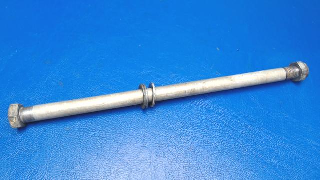 401 455 Piper - BOLT-(AN6-74A)
