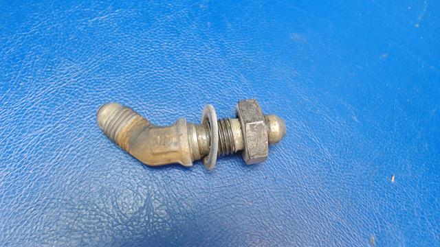 458 938 Piper - ELBOW - (AN837-4)