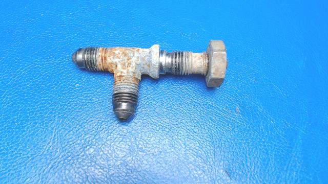 588 383 Piper - TEE - (AN804-3)